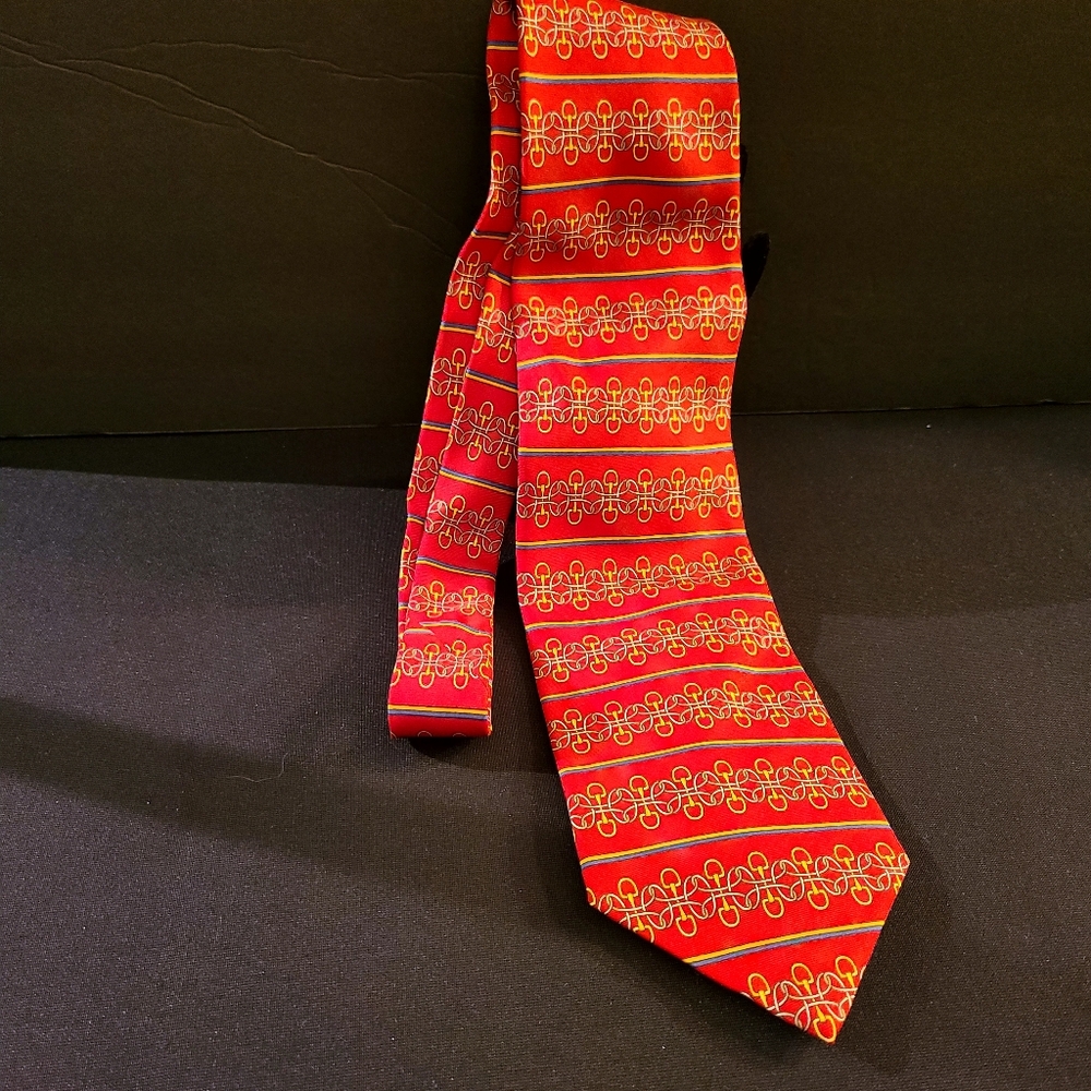 Vintage Red/Burgundy Paolo Gucci Patterned Men's Tie Preppy Casual Blokecore